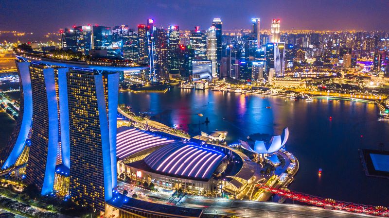 Fly to Singapore & Cruise Back! 17-Night City & Sea Package